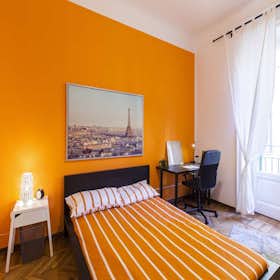 Private room for rent for €850 per month in Milan, Largo Fratelli Cervi