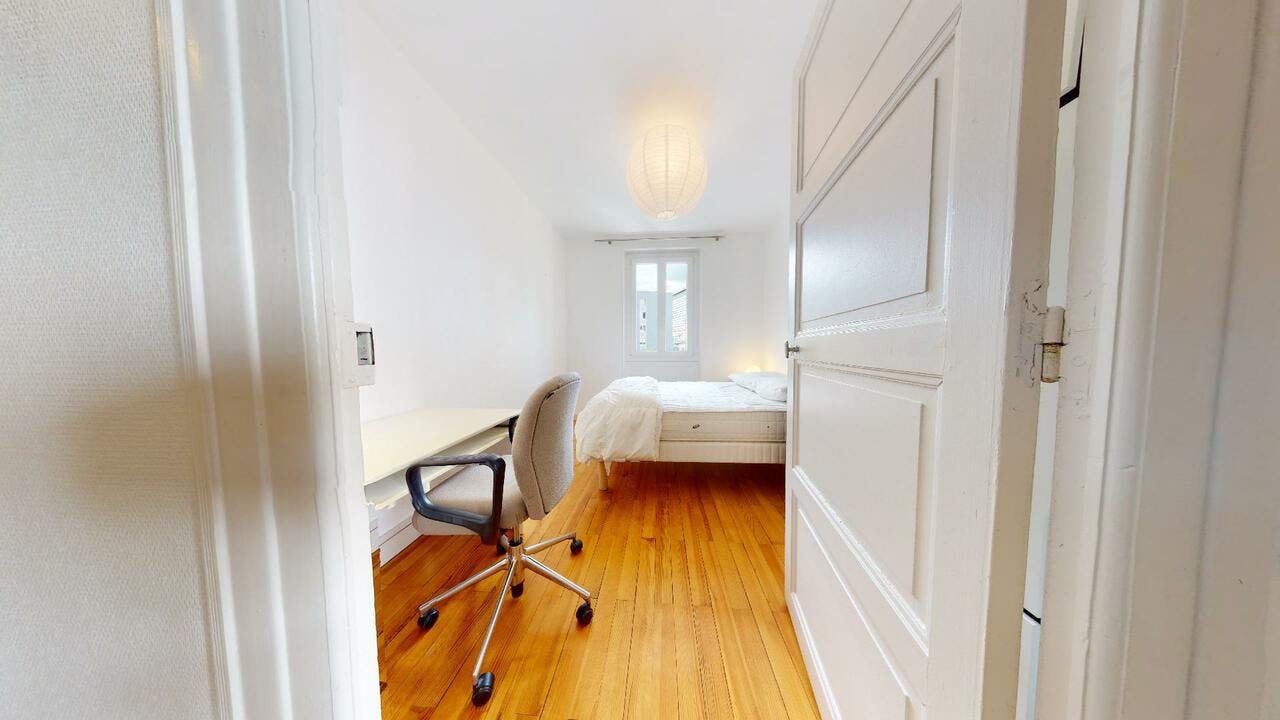 Apartment Clermont-Ferrand — photo 8