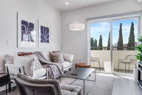 Отдельная комната сдается в аренду за $1,325 в месяц в Los Angeles, Fountain Ave