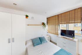 Private room for rent for €275 per month in Jerez de la Frontera, Avenida del Amontillado
