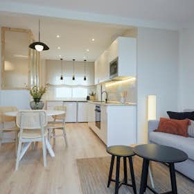 Apartment for rent for €1,650 per month in Barcelona, Carrer de l'Equador