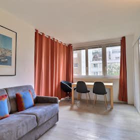Apartamento en alquiler por 2226 € al mes en Paris, Rue Gandon
