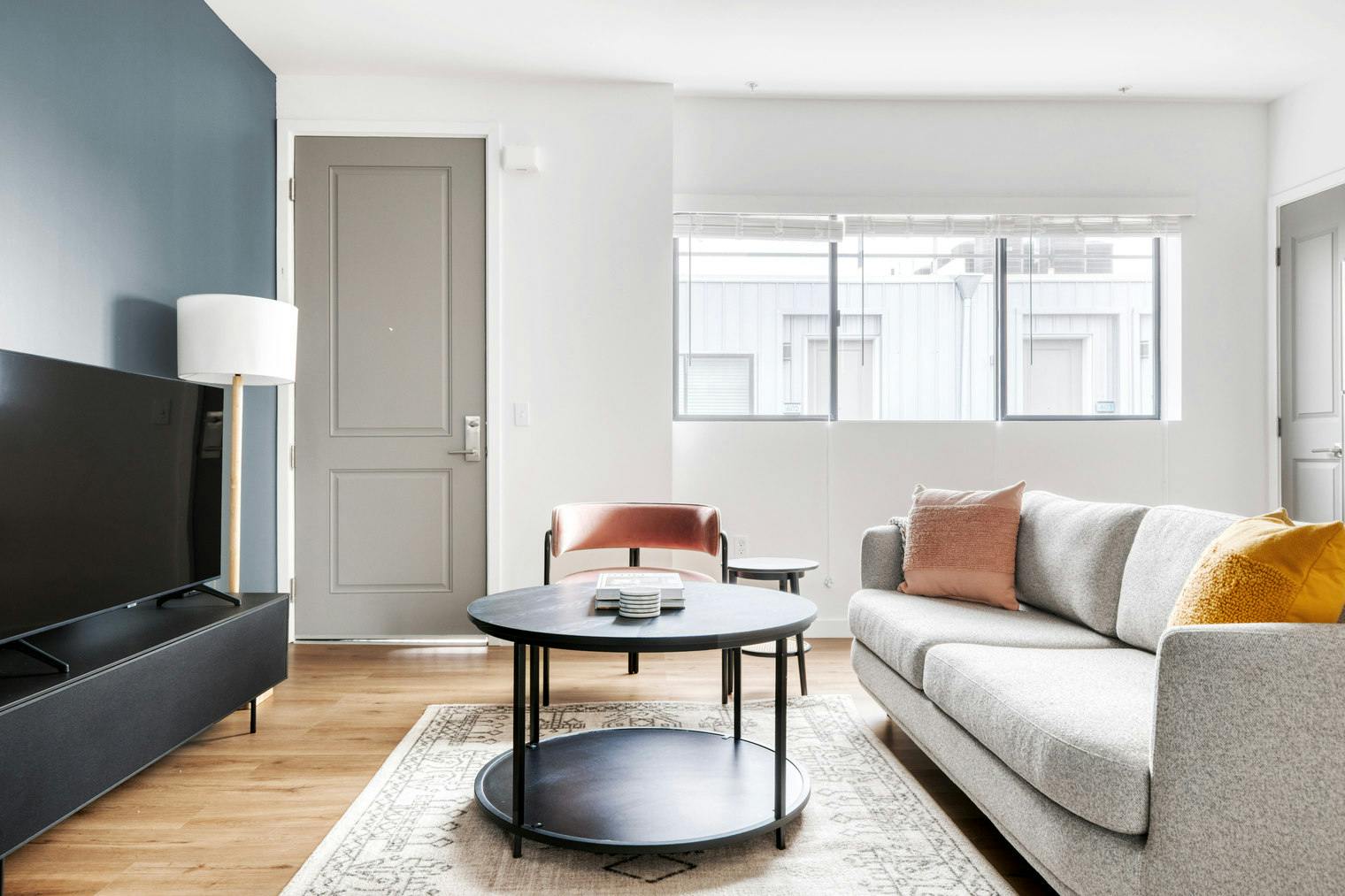 Квартира сдается в аренду за $4,437 в месяц в Los Angeles, Motor Ave