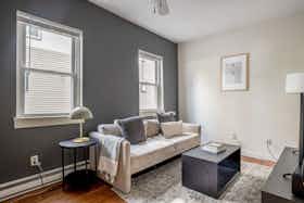 公寓 正在以 $2,020 的月租出租，其位于 Boston, Schrepel Pl
