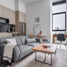 公寓 正在以 $2,305 的月租出租，其位于 Chicago, W Randolph St