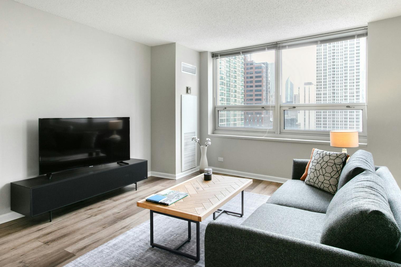 Appartamento in affitto a $3,381 al mese a Chicago, North Rush Street