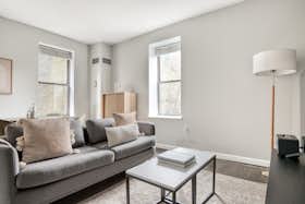 Appartement à louer pour $3,058/mois à Boston, Adams St