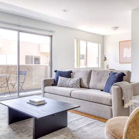Appartement te huur voor $2,488 per maand in Los Angeles, N Sweetzer Ave