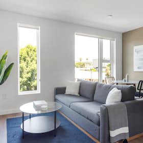 Lägenhet att hyra för $3,087 i månaden i Los Angeles, De Longpre Ave