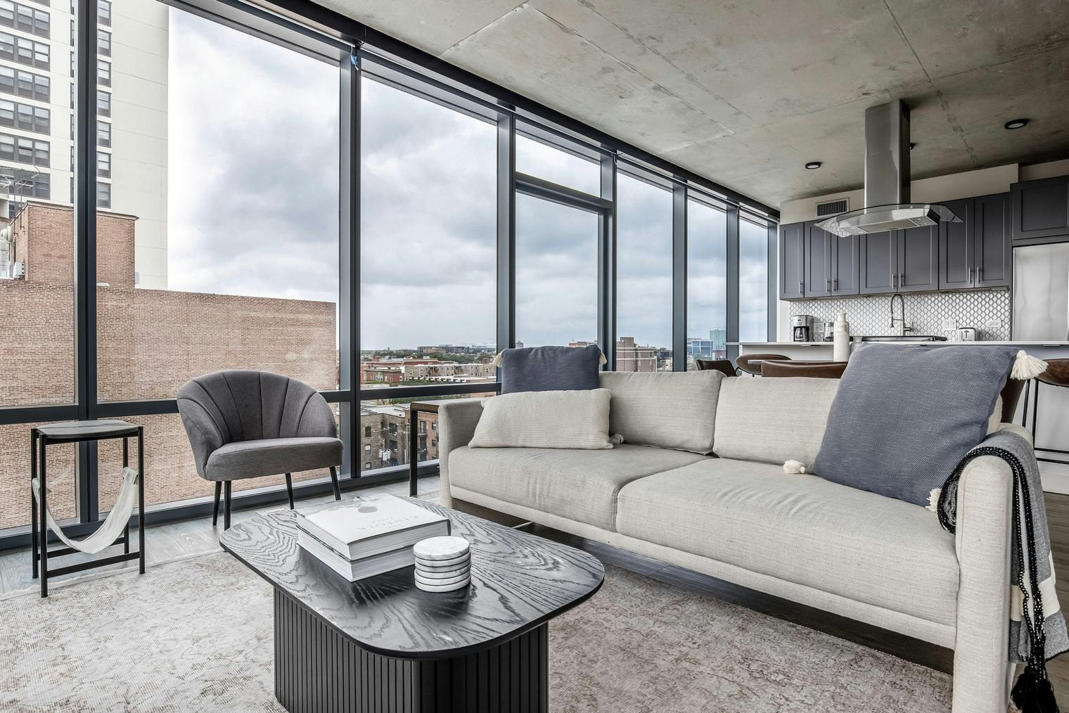 Appartement à louer pour $11,448/mois à Chicago, W Belmont Ave