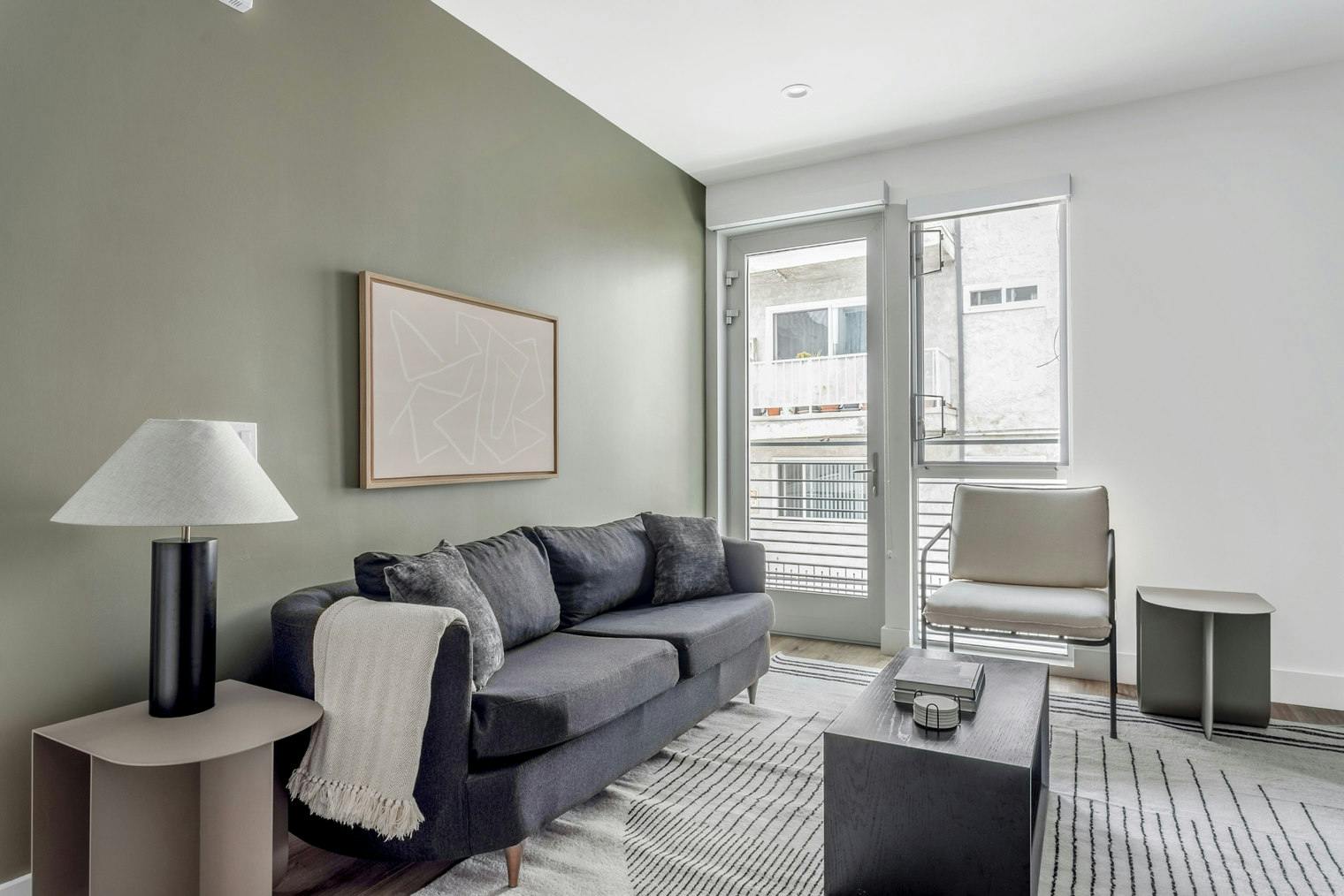 Apartamento en alquiler por $6,039 al mes en Los Angeles, Camerford Avenue