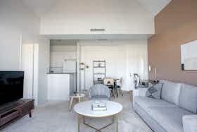 Квартира сдается в аренду за 2 252 € в месяц в Los Angeles, La Tijera Blvd