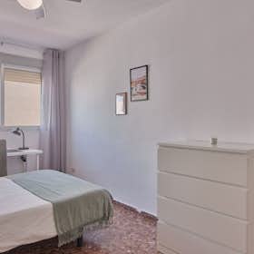 Private room for rent for €450 per month in Valencia, Avenida del Primado Reig