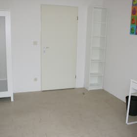 Private room for rent for €715 per month in Berlin, Stromstraße