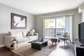 Appartamento in affitto a $4,488 al mese a Sunnyvale, S Fair Oaks Ave