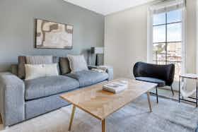 Lägenhet att hyra för 2 736 € i månaden i San Diego, Kettner Blvd