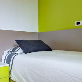Private room for rent for €600 per month in Trento, Via Tomaso Gar