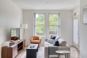 Apartamento para alugar por $3,037 por mês em Bellevue, NE 10th St