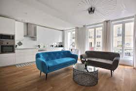 Apartment for rent for €5,057 per month in Paris, Rue du Cherche-Midi