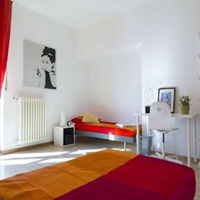 Private room for rent for €810 per month in Milan, Via Lucca