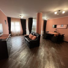 Apartment for rent for BGN 1,662 per month in Sofia, Ulitsa Otets Paisiy