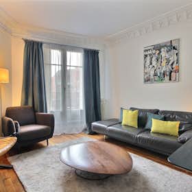 Apartamento for rent for 2205 € per month in Paris, Rue Duhesme