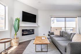 Appartement te huur voor $2,077 per maand in Los Angeles, N Sweetzer Ave