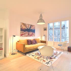 Apartment for rent for €2,782 per month in Paris, Rue de la Croix-Nivert