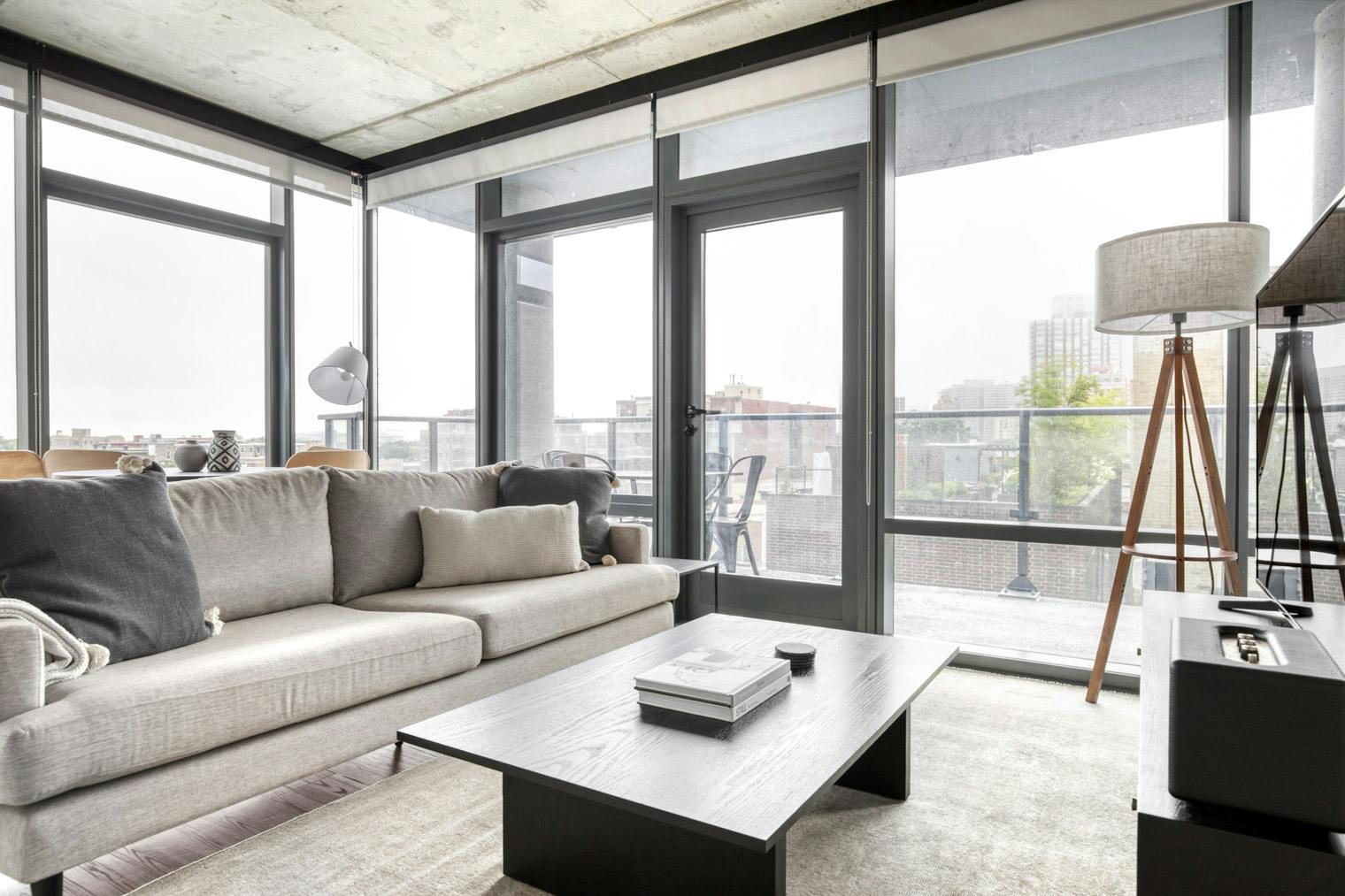 Mieszkanie do wynajęcia za $10,595 miesięcznie w mieście Chicago, West Belmont Avenue