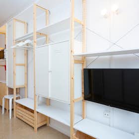 Studio for rent for €795 per month in Barcelona, Carrer Gran de Sant Andreu