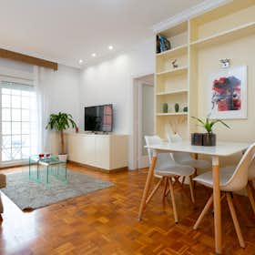 Apartment for rent for €2,295 per month in Barcelona, Carrer de Còrsega
