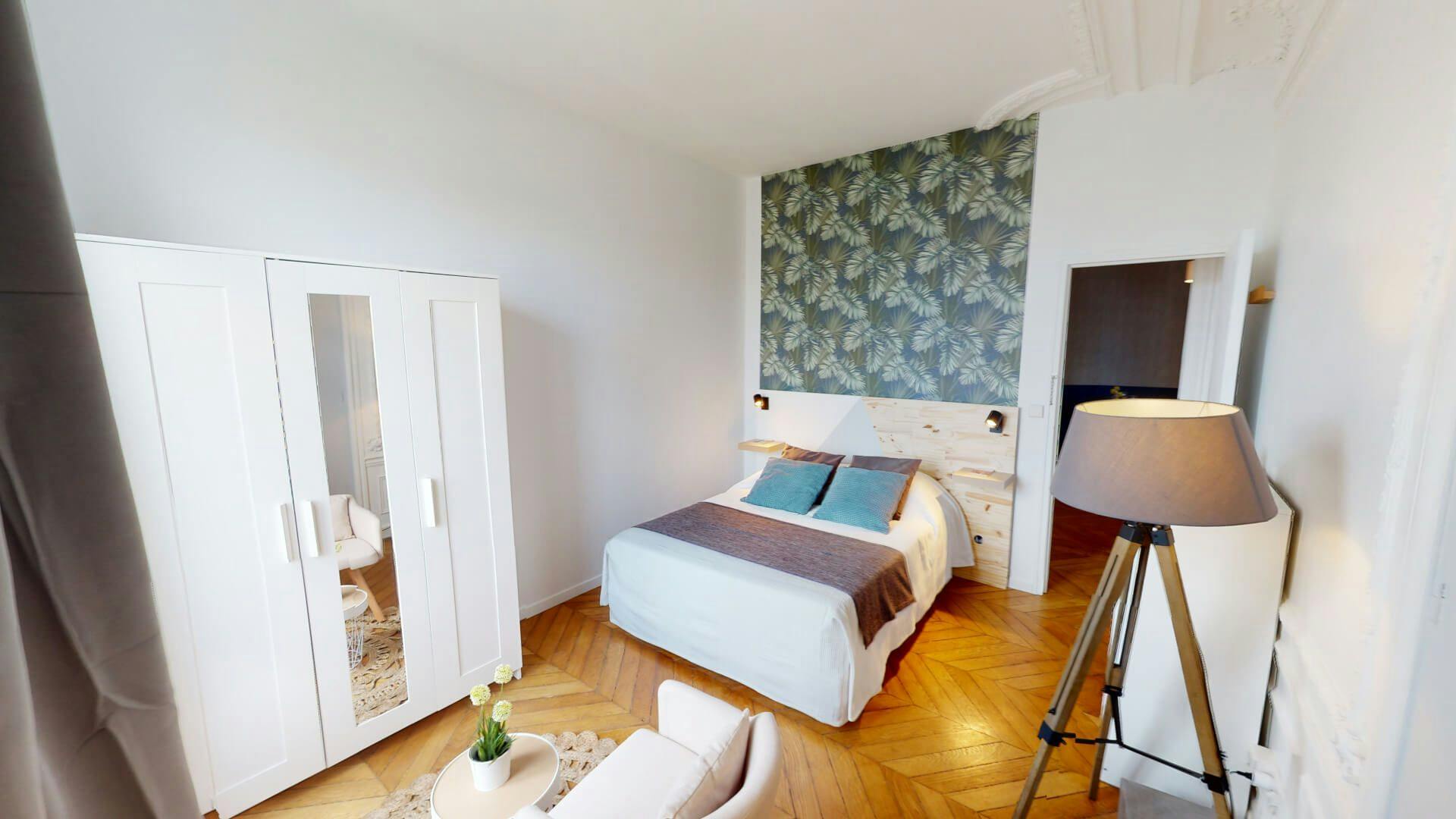 Single room Paris, 13m² — photo 1