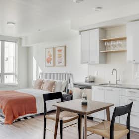 单间公寓 正在以 $2,344 的月租出租，其位于 Seattle, Boren Ave S