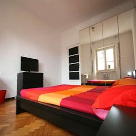 Private room for rent for €910 per month in Milan, Piazzale Francesco Bacone