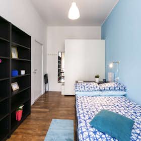 Private room for rent for €995 per month in Milan, Viale Beatrice d'Este