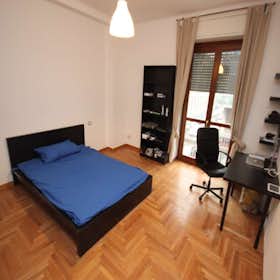 Private room for rent for €865 per month in Milan, Via Felice Bellotti