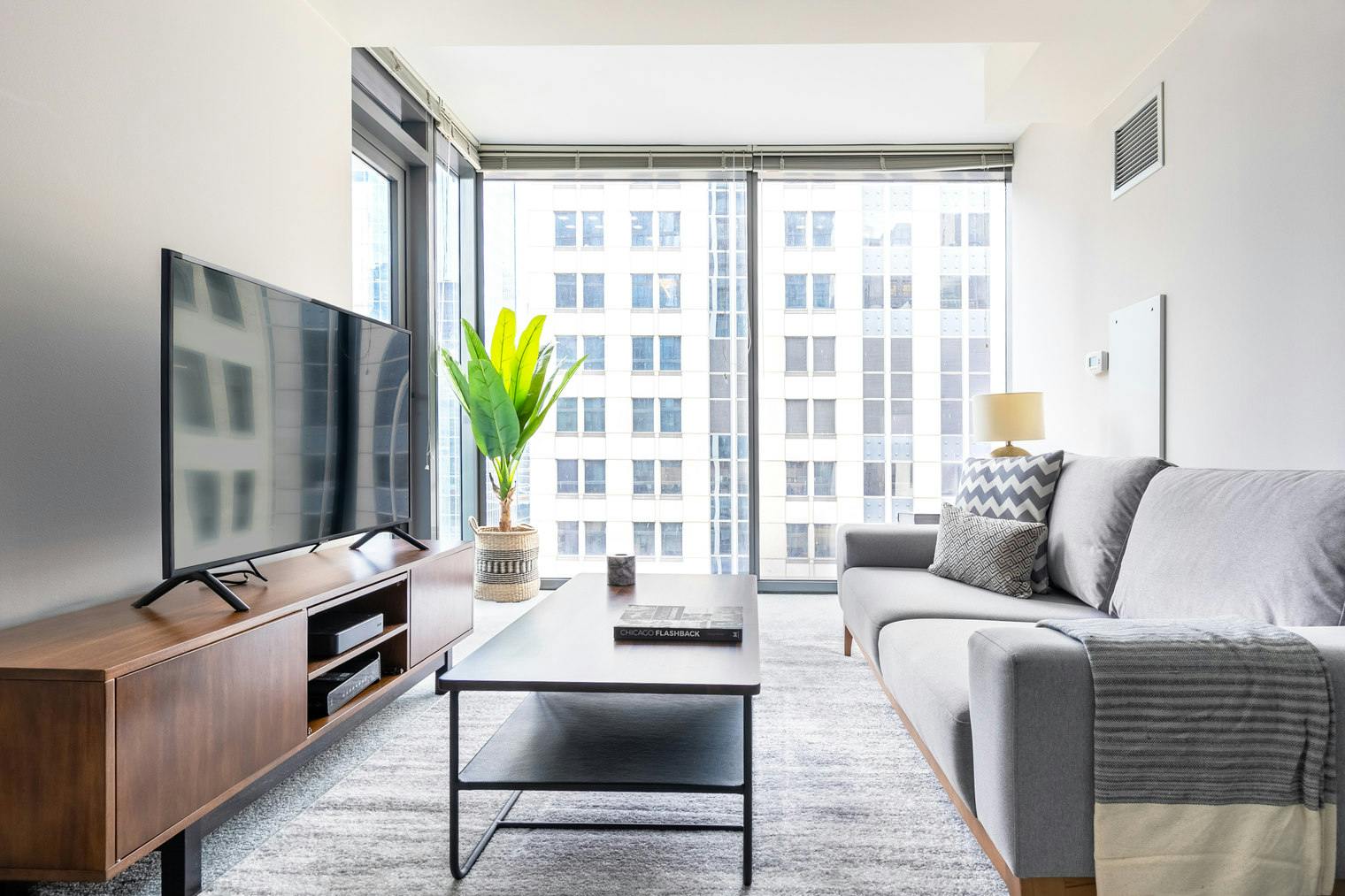 North Wells Street, Chicago, IL preview