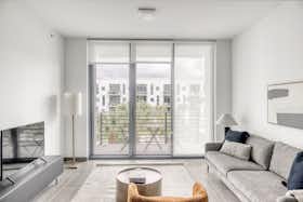 Mieszkanie do wynajęcia za $1,369 miesięcznie w mieście Miami, NE 7th Ave
