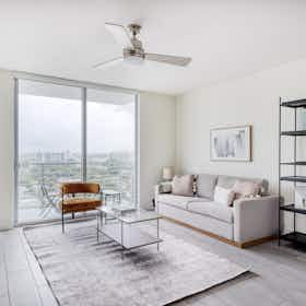 公寓 正在以 $2,571 的月租出租，其位于 Miami, NW 7th St