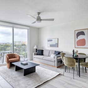 Lägenhet att hyra för $4,103 i månaden i Miami, NW 7th St