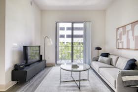 Apartamento para alugar por $2,435 por mês em Doral, NW 36th St