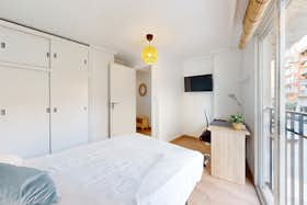 Private room for rent for €305 per month in Elche, Carrer Antonio Machado