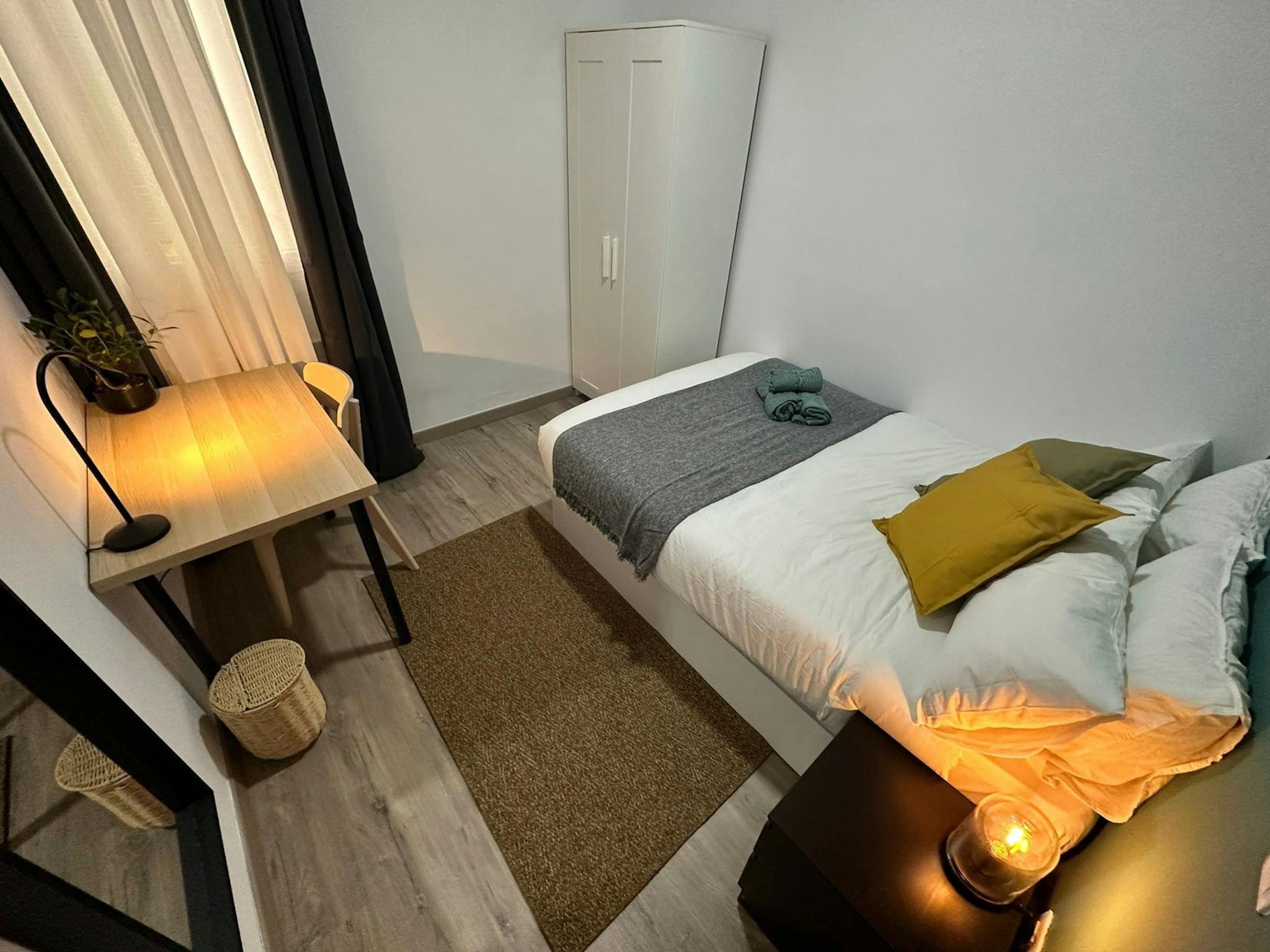 Calle de Rodas, Madrid preview