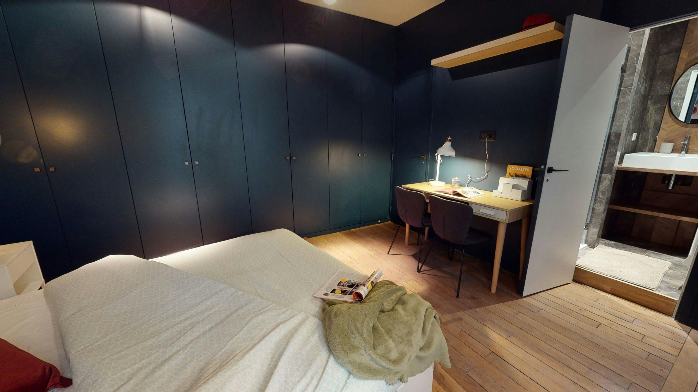 Apartment in Paris, 18th Arrondissement - View 3