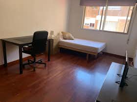 Приватна кімната за оренду для 245 EUR на місяць у Castelló de la Plana, Plaça del Doctor Marañón