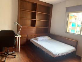 私人房间 正在以 €245 的月租出租，其位于 Castelló de la Plana, Plaça del Doctor Marañón