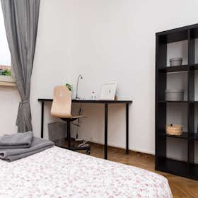 Private room for rent for €885 per month in Milan, Via Pasquale Fornari
