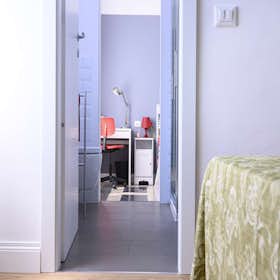 Private room for rent for €935 per month in Milan, Via Spalato