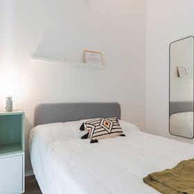 Private room for rent for €560 per month in Turin, Via La Loggia