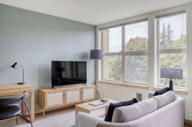 Appartamento in affitto a $2,846 al mese a Seattle, Stone Way N